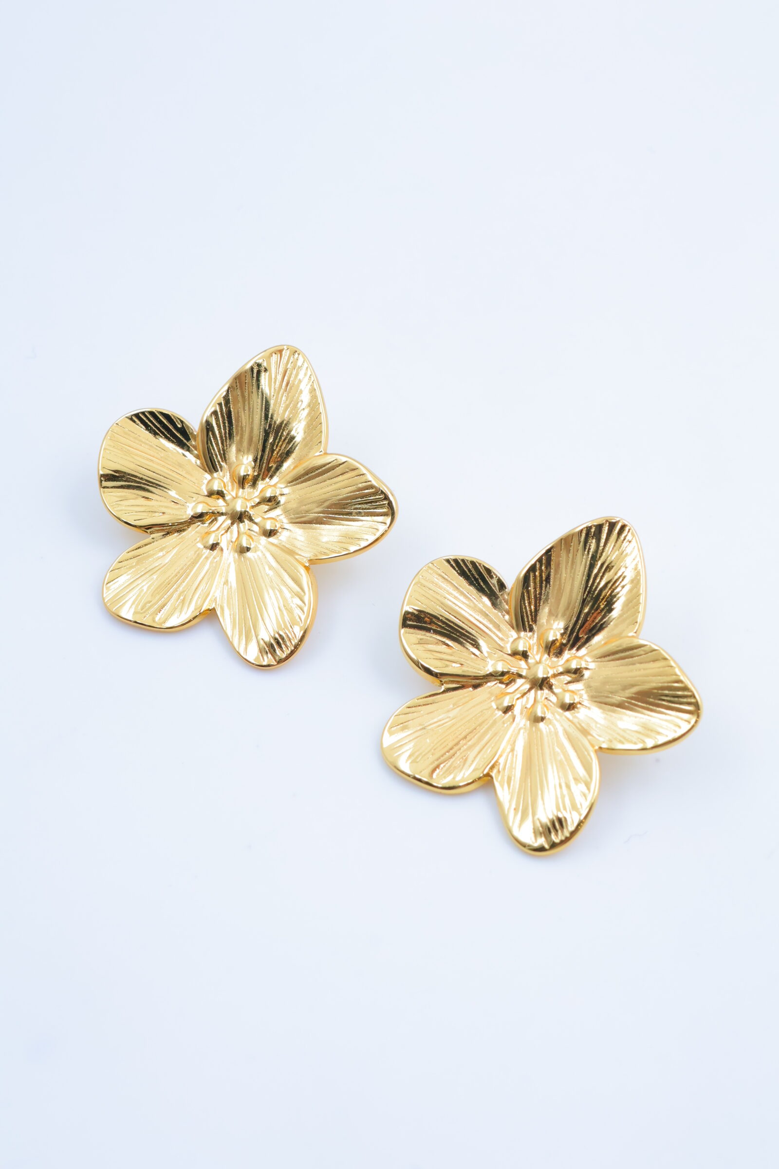 Boucle d'oreilles broche fleur de prunus – Image 2